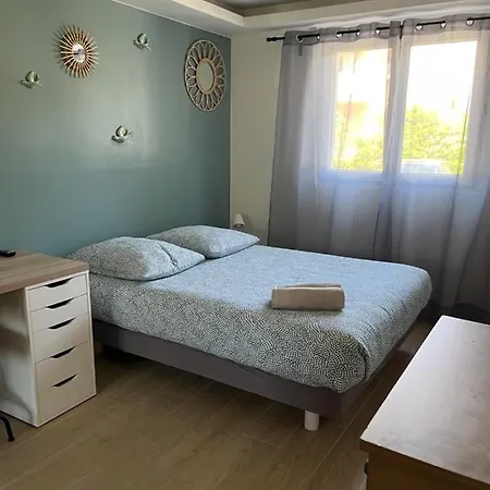 Avec Jardin, Presqu'ile De Giens アパート *